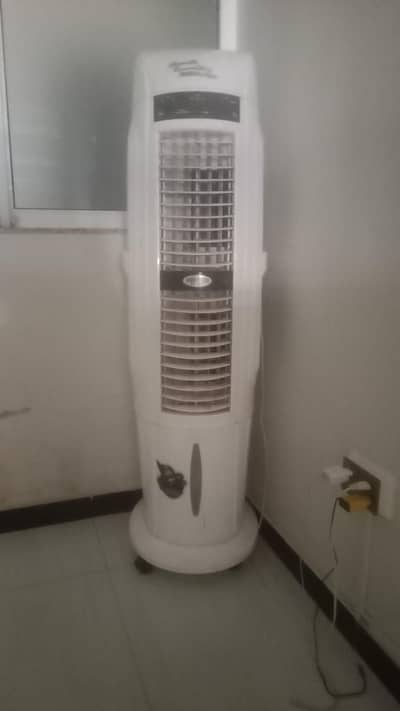 BeeTro Tower cooler