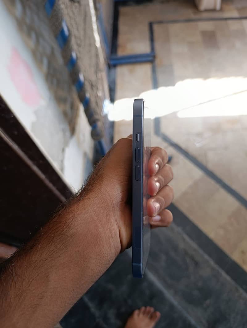 Apple iPhone 14 2