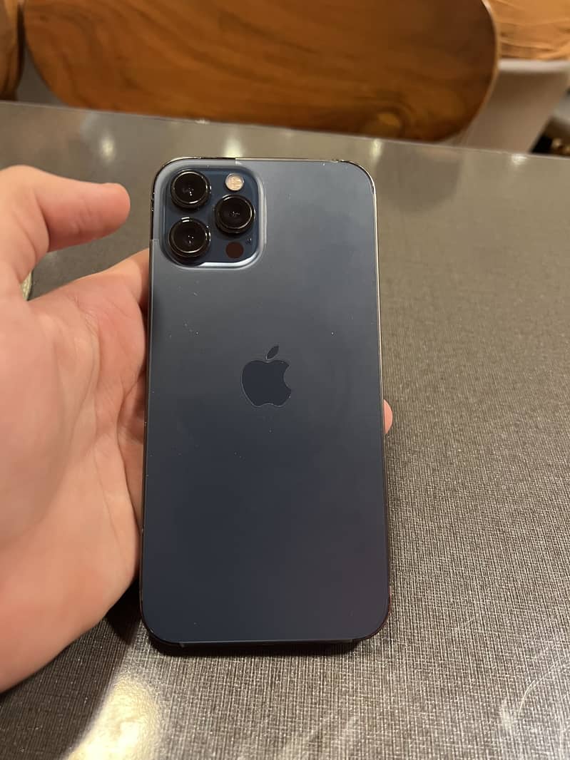 iPhone 12 Pro Max 6