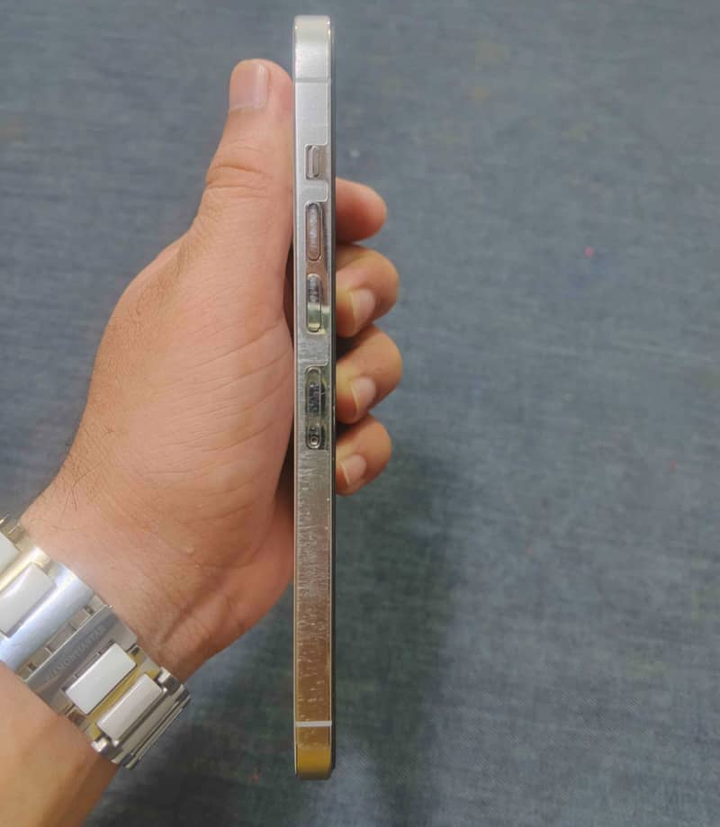 Apple iPhone 13 Pro Max 7
