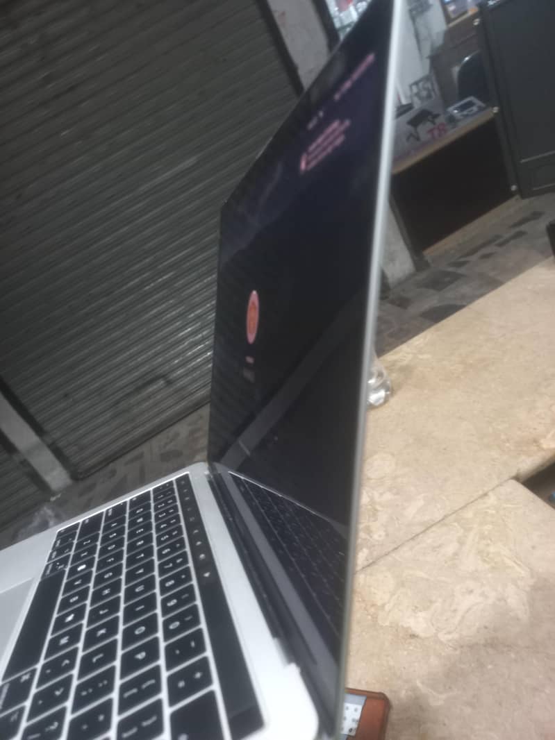 macbook 16 pro 3