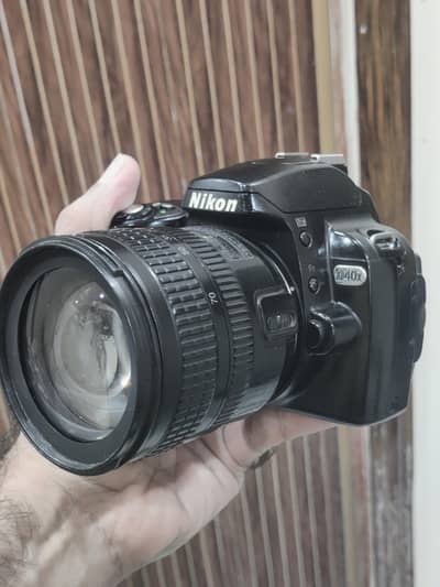 Nikon d40x dslr camera with 17-50mm manual lens