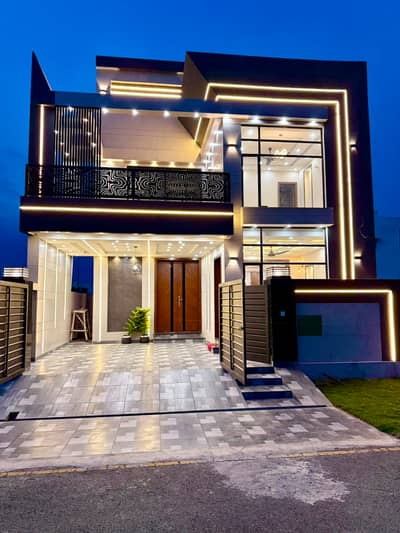8 Marla Double-Height Modern House for Sale in Bahria Orchard Phase 2