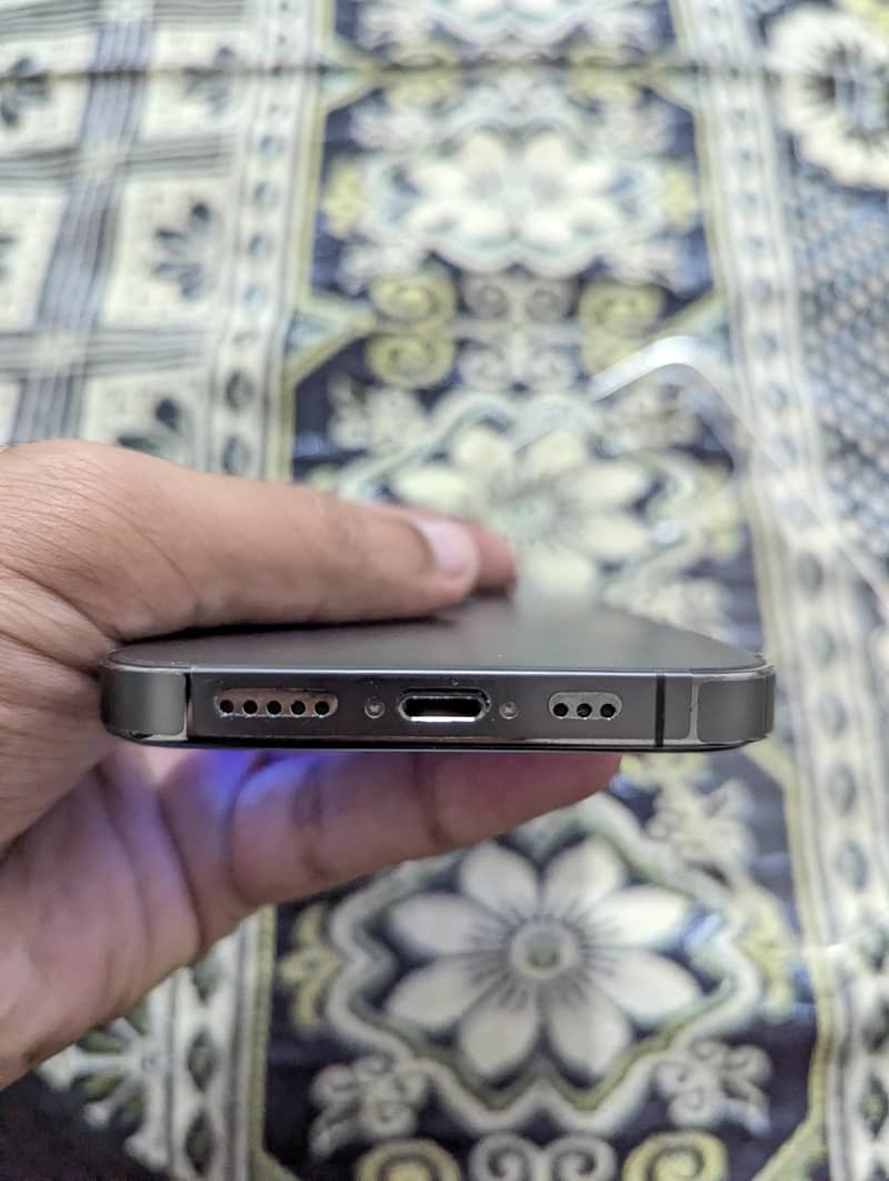 Apple iPhone 13 Pro 3