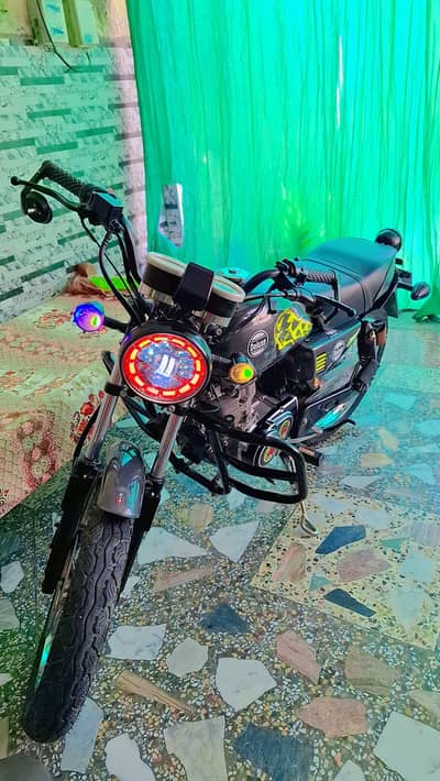 Honda Delux 125
