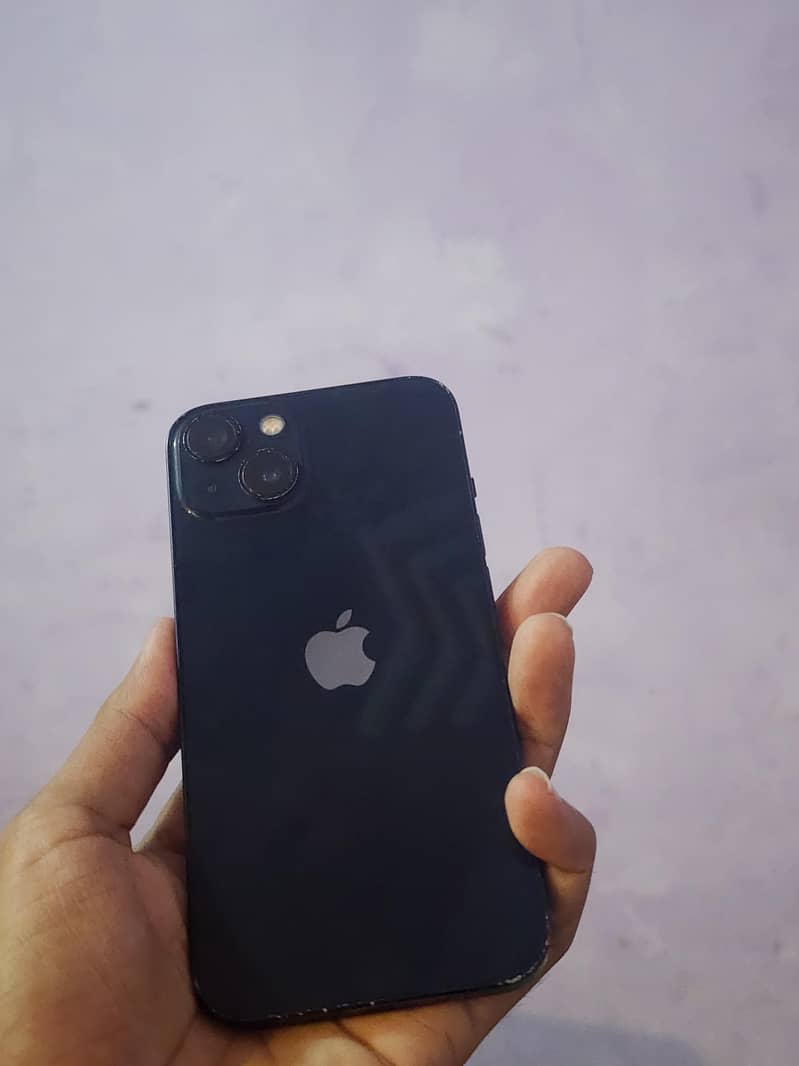 Apple iPhone 13 3
