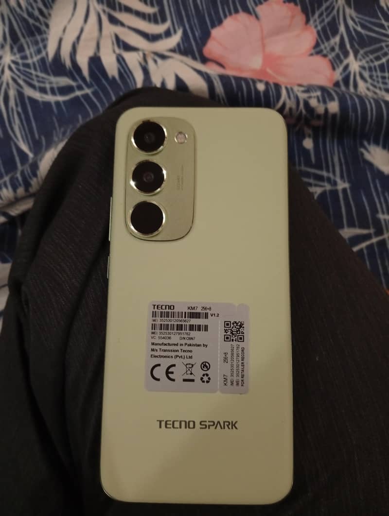 Tecno Spark 40 Pro+ 0