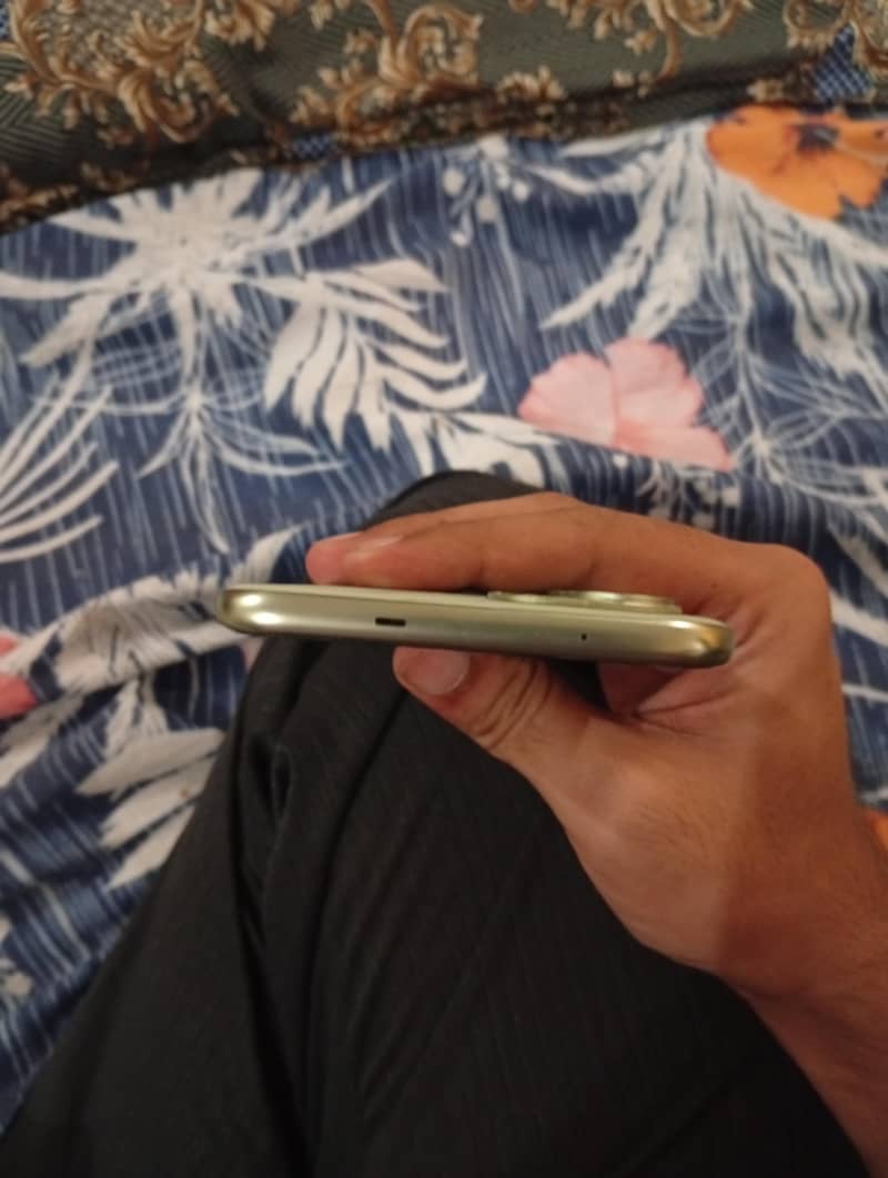 Tecno Spark 40 Pro+ 2