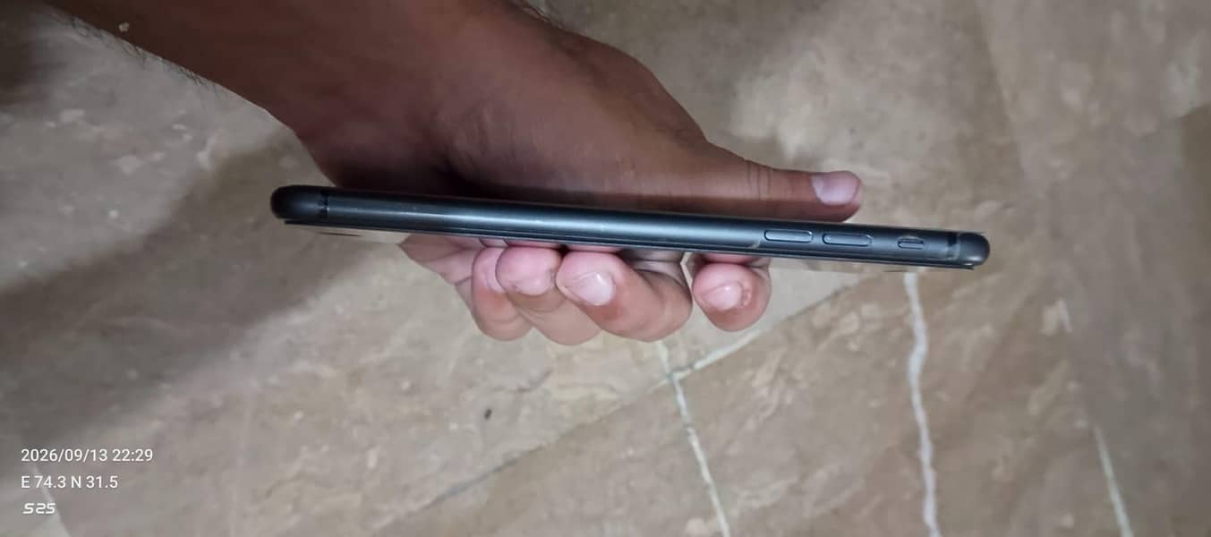 Apple iPhone 8 Plus 5