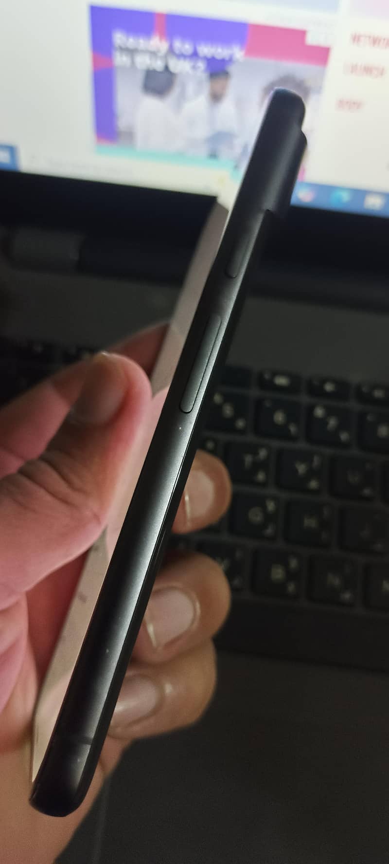 Google Pixel 8 4