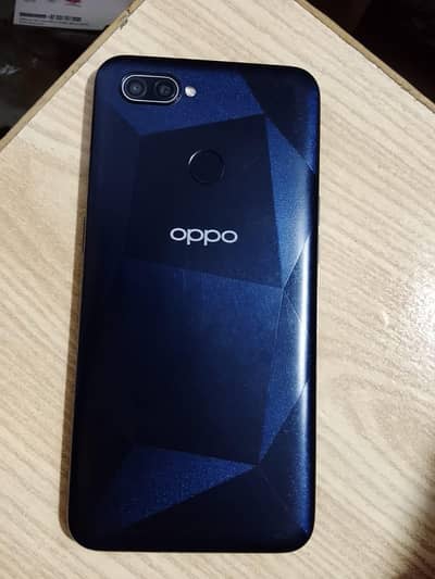 OPPO A12