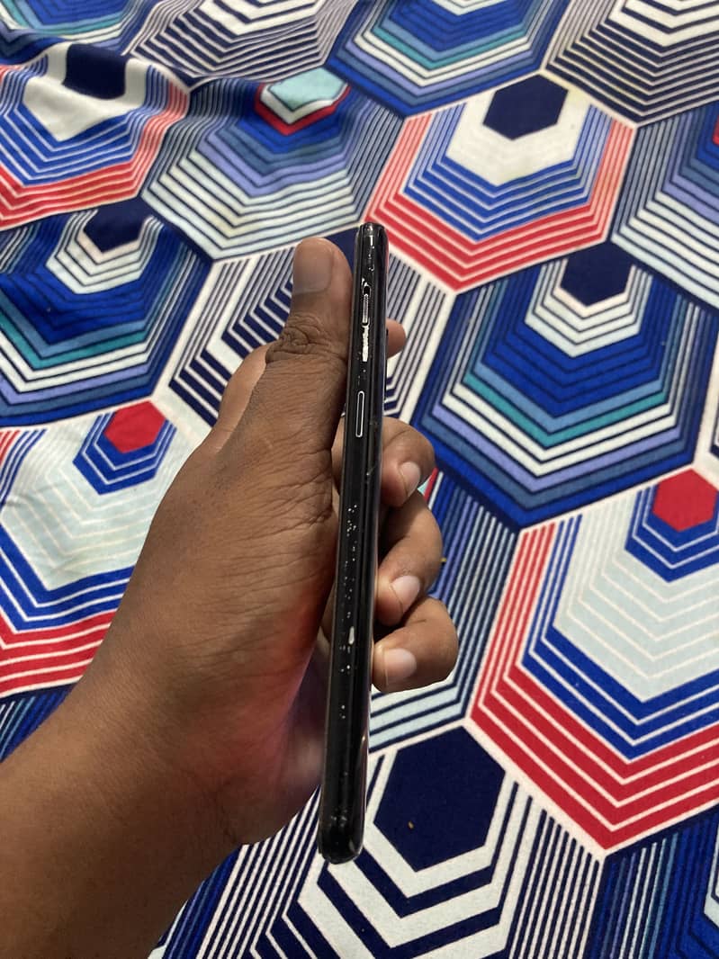 One Plus 6T 5