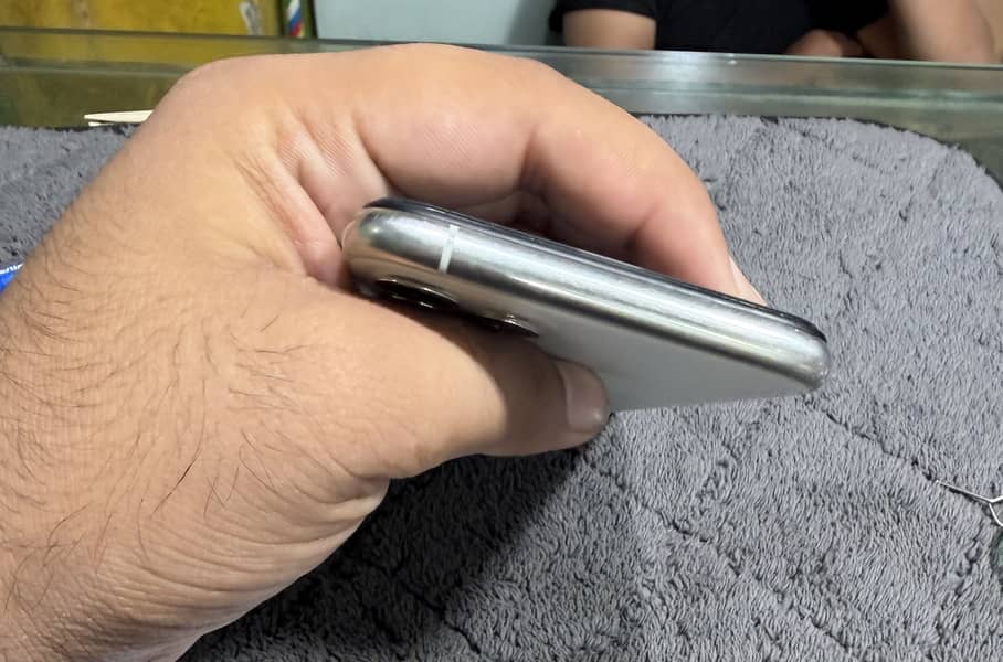 Apple iPhone 11 Pro 5