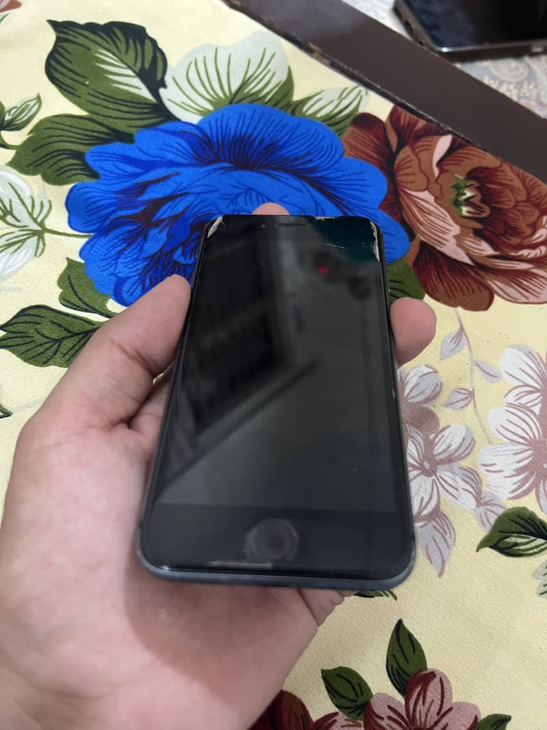 Apple iPhone 8 0
