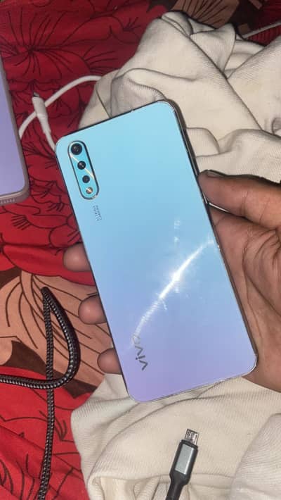 Vivo S1