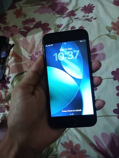Apple iPhone SE