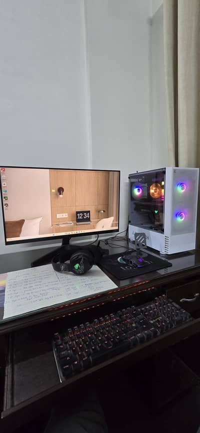 High end Gaming PC in mint condition with all the accesories.