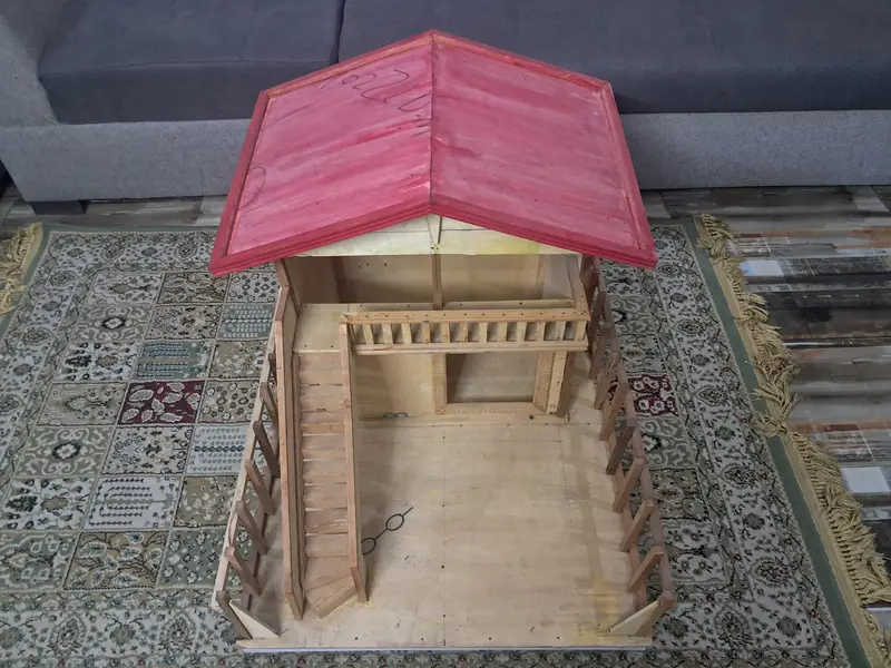 Wooden Cat House — photo 3