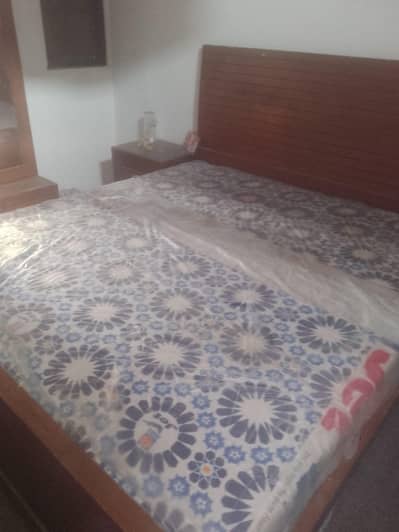 king size bed