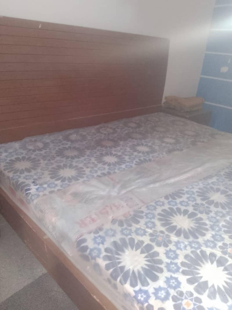 king size bed 1