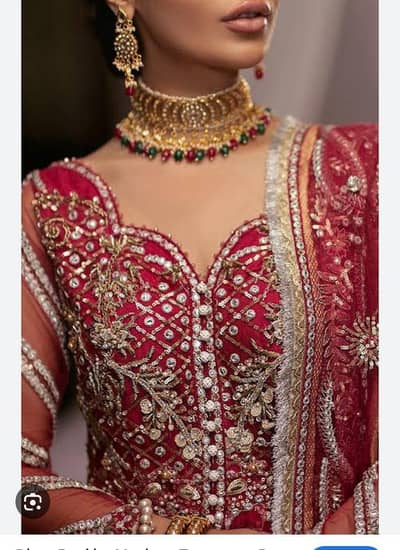 Mushq Formal wear