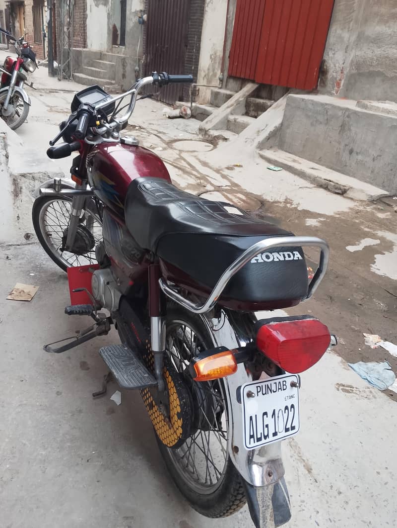 Honda cd70 2