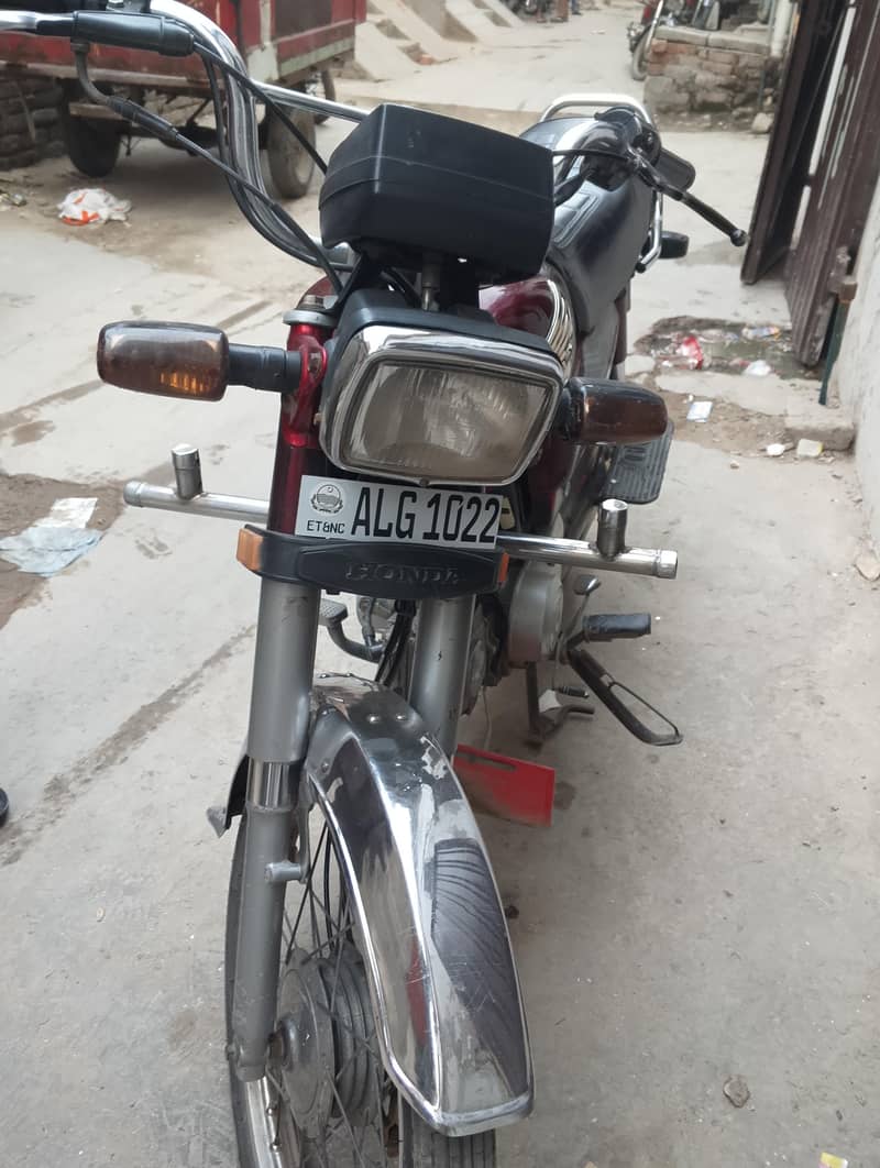 Honda cd70 4