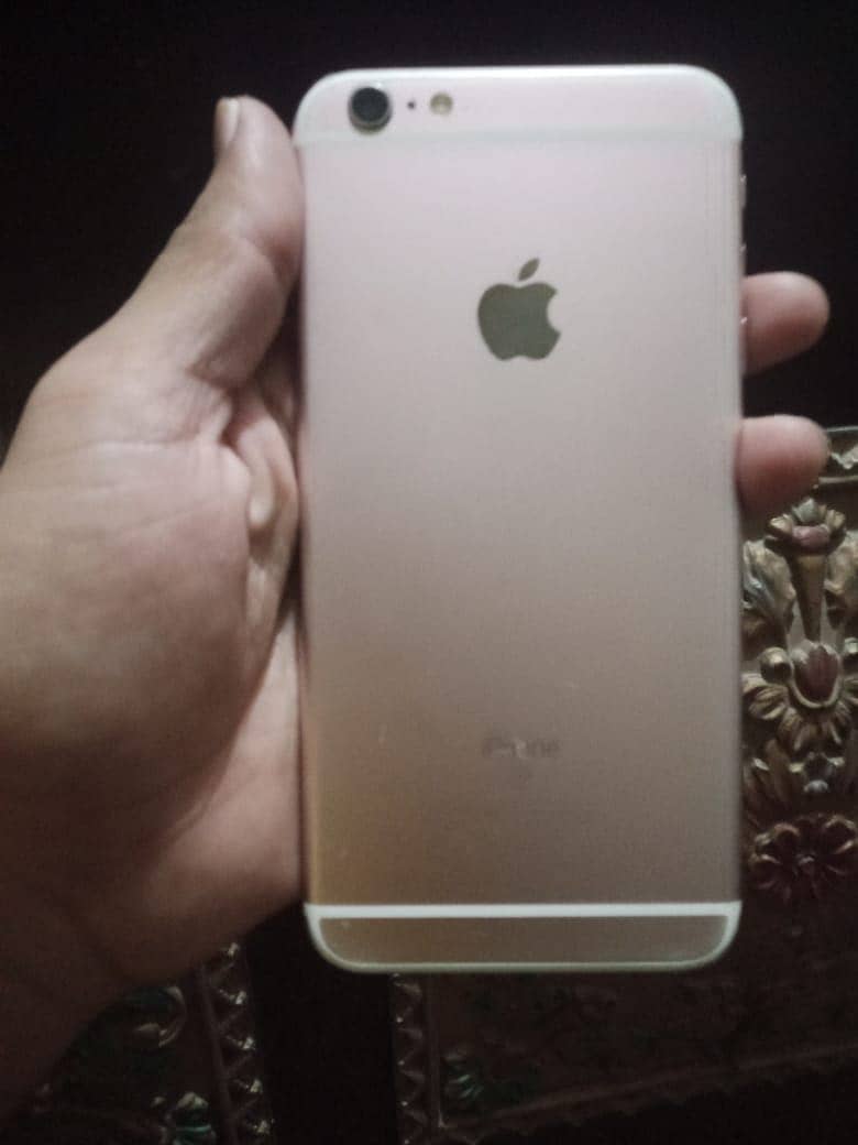 Apple iPhone 6S Plus 0