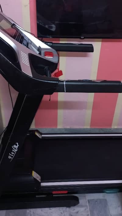 Electric Treadmill for Sale – Excellent Condition