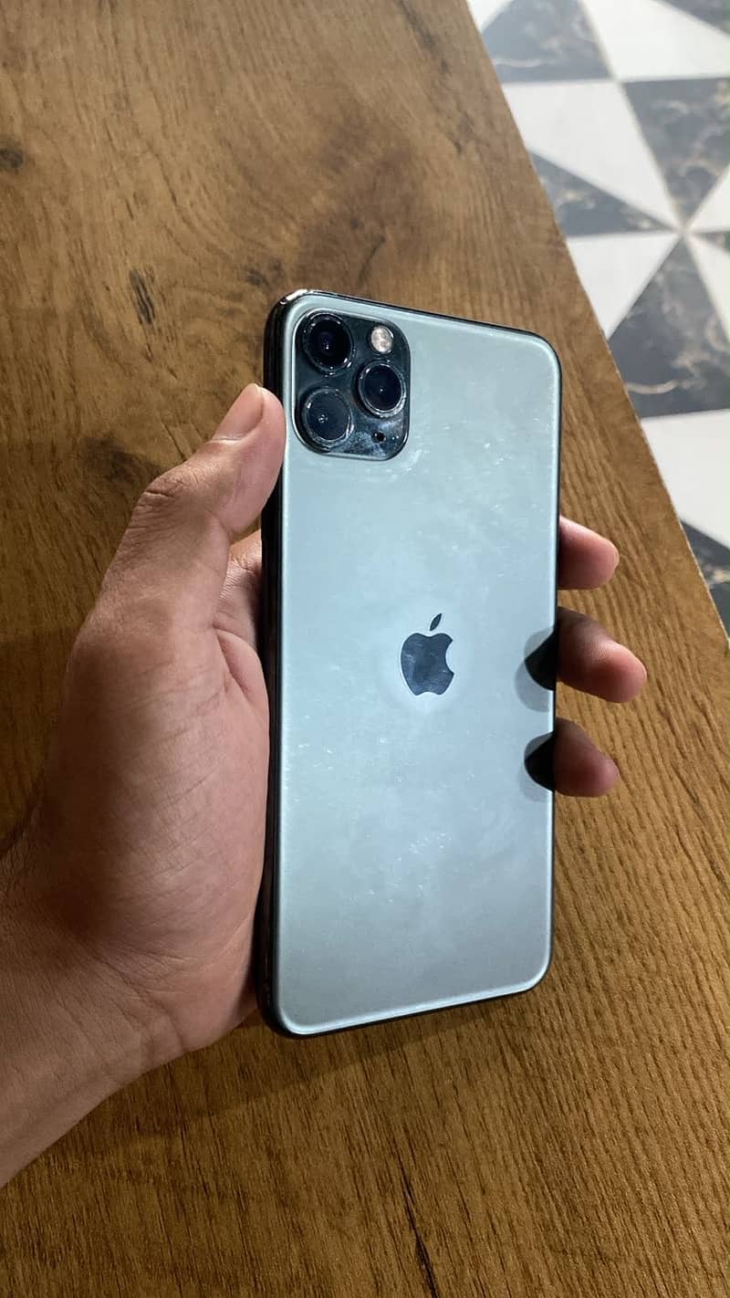 Apple iPhone 11 Pro Max 3