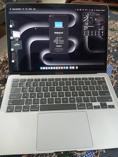 MacBook Air M1 | 8/256 | 10 hrs battery| 9.5/10 condition  03068883462