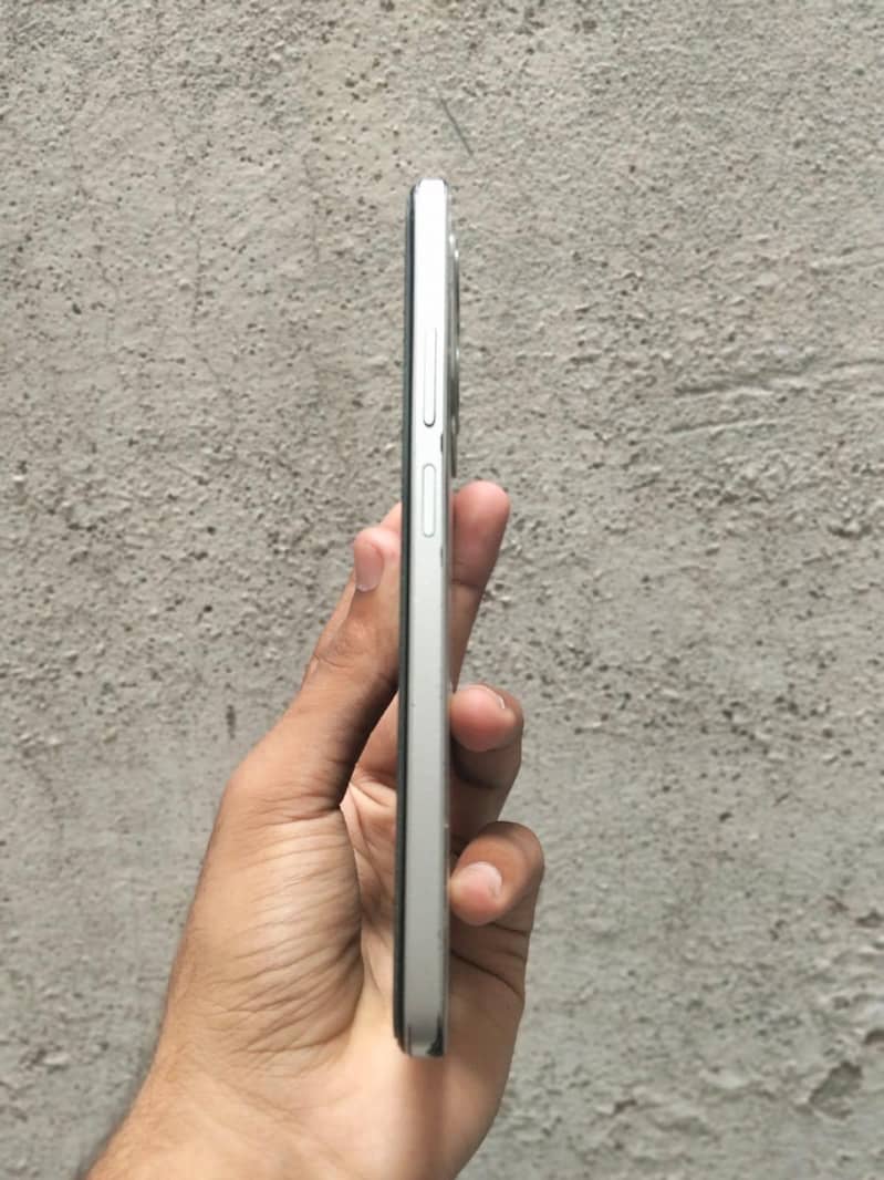 OPPO A6 1