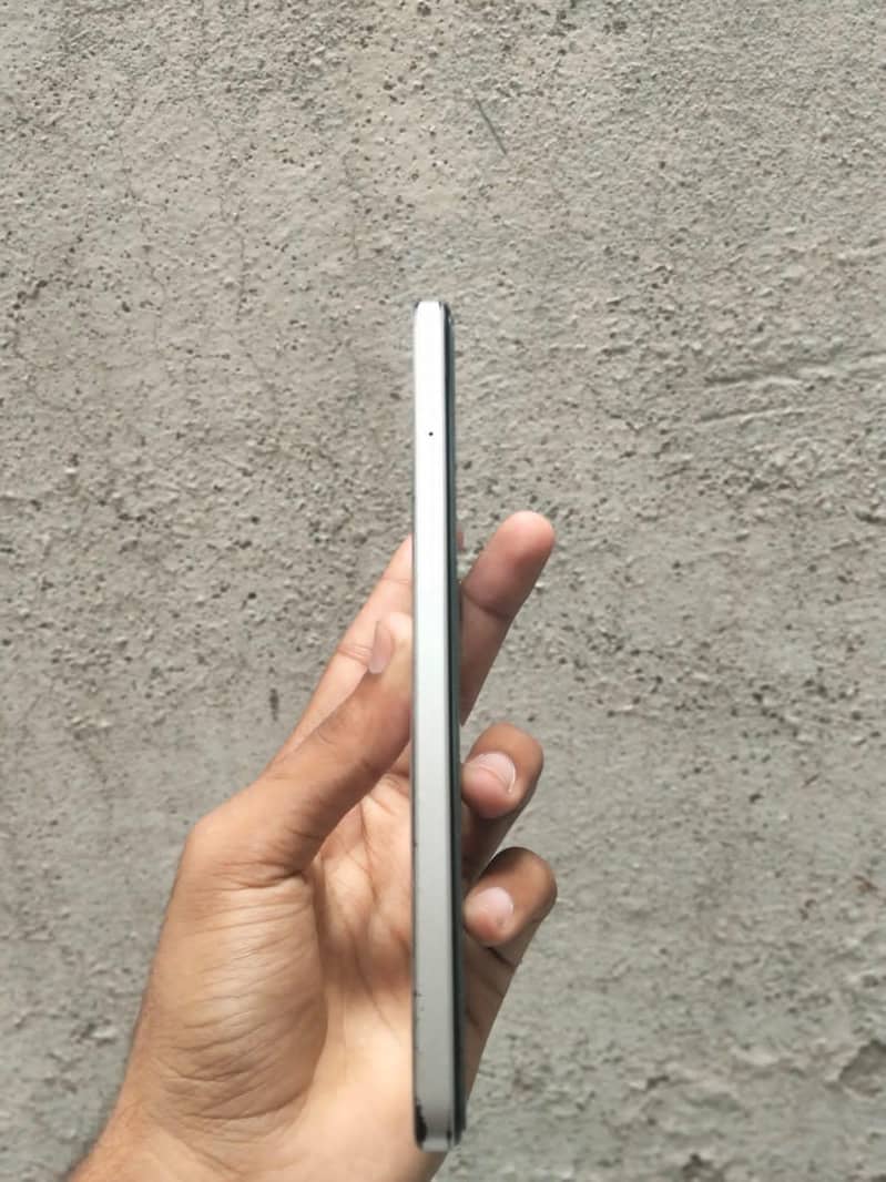 OPPO A6 2