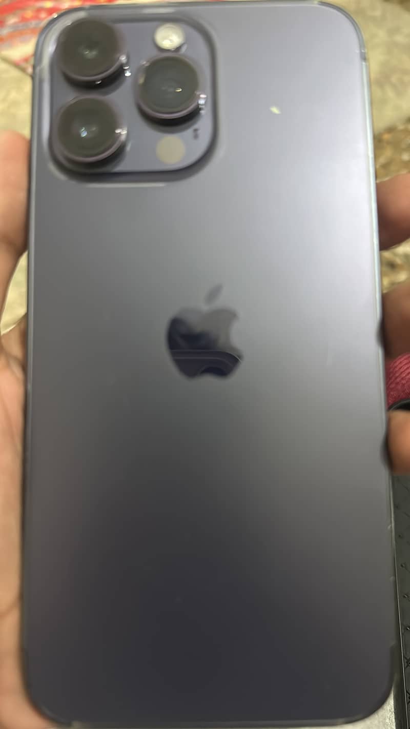 Apple iPhone 14 Pro Max 1
