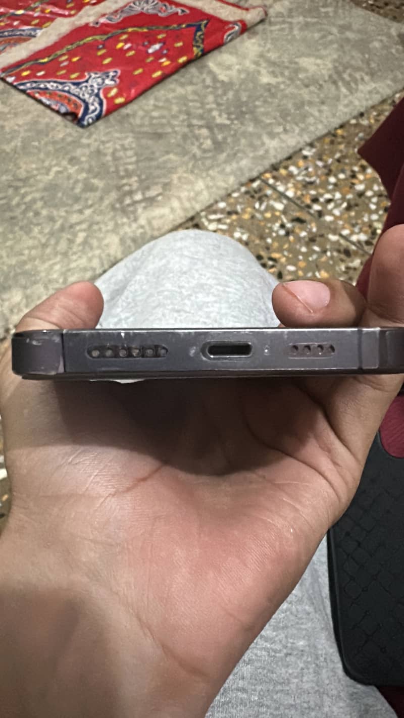 Apple iPhone 14 Pro Max 4