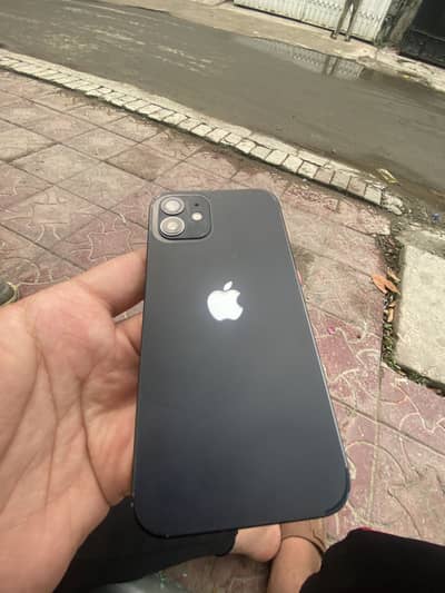 Apple iPhone 12
