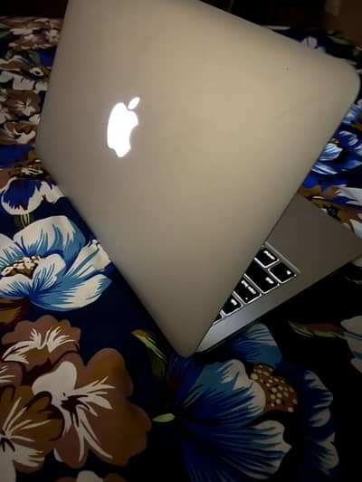 Macbook Air Core I5