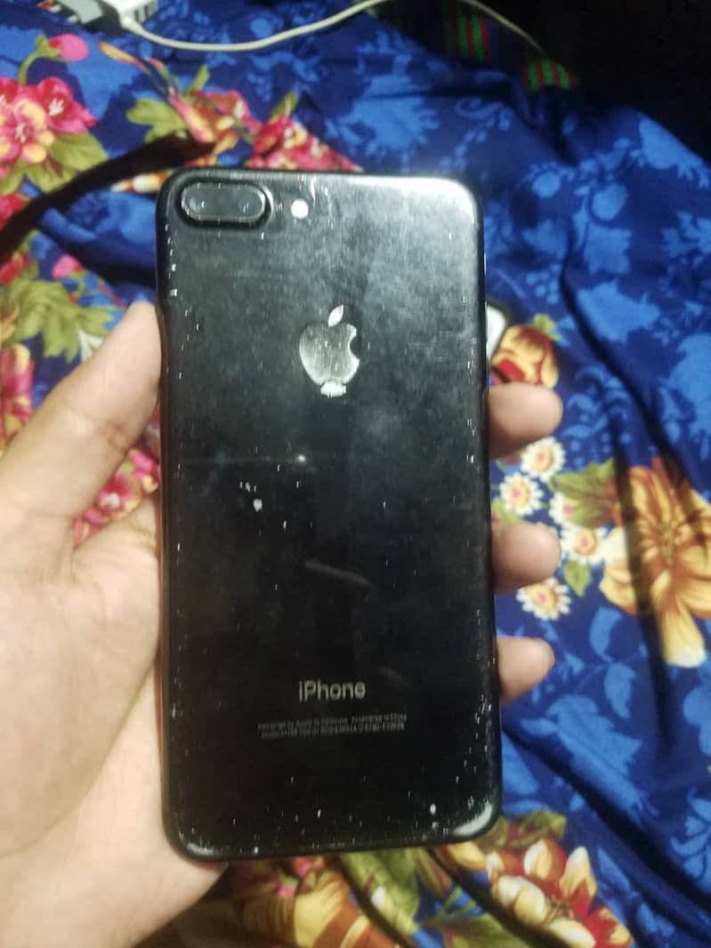 Apple iPhone 7 Plus 5