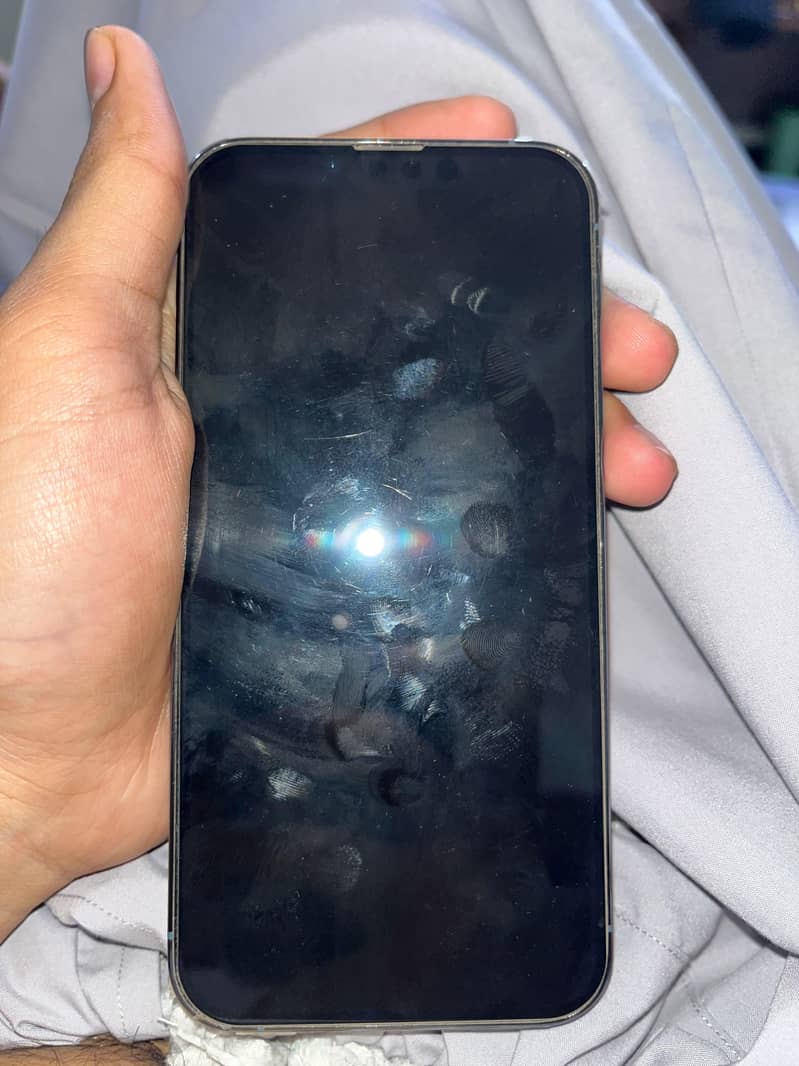 Apple iPhone 13 Pro 4