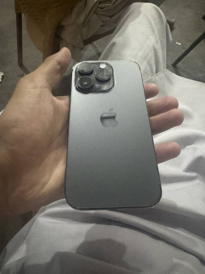 Apple iPhone 14 Pro 3