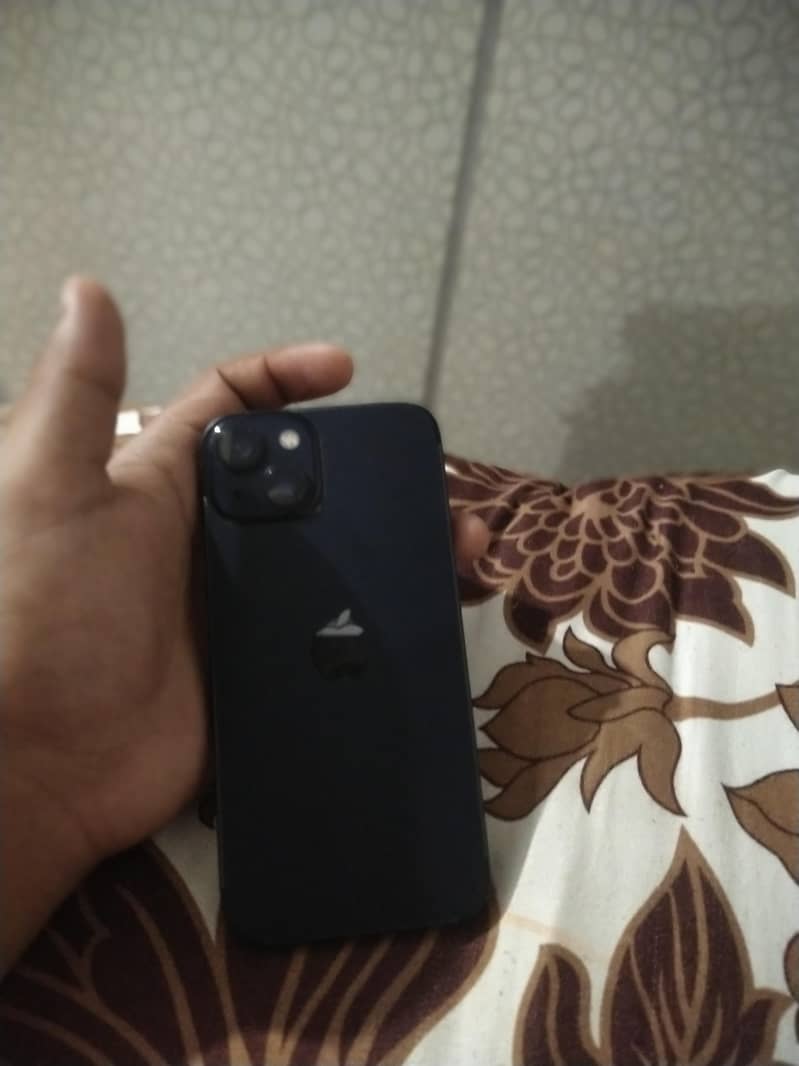 Apple iPhone 13 1
