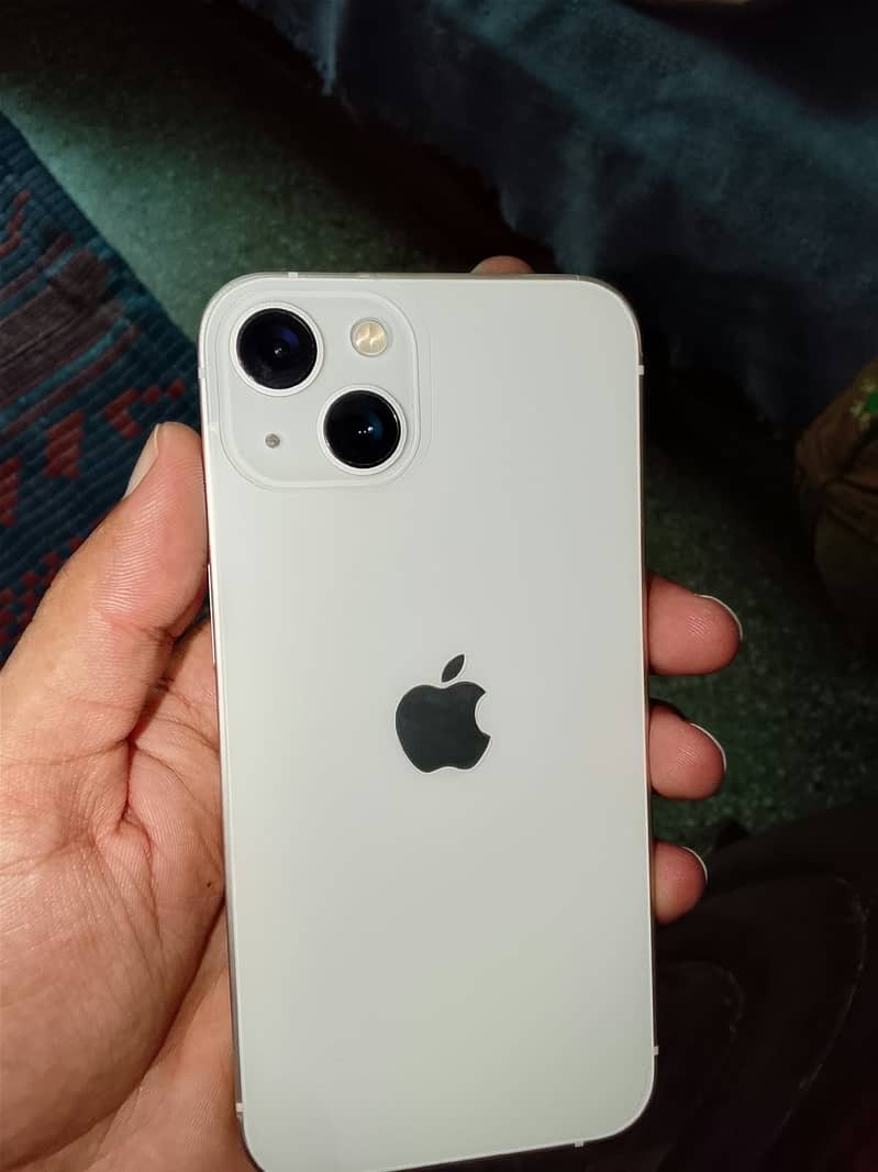 Apple iPhone 13 3