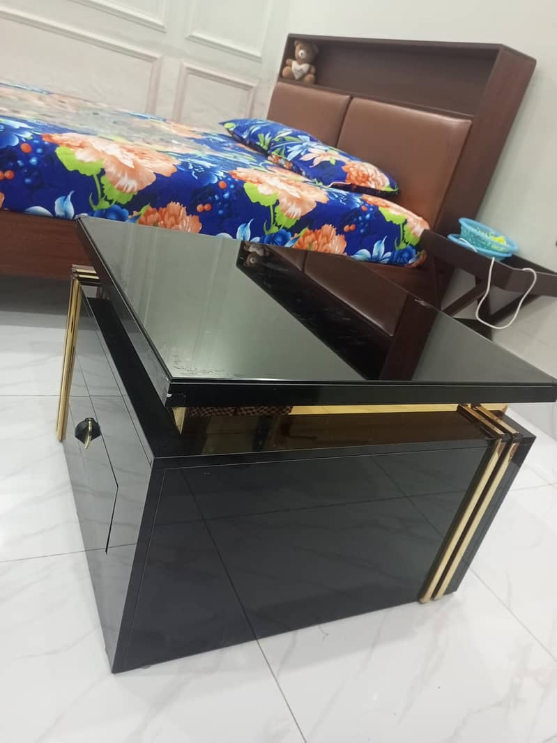Center Table 1