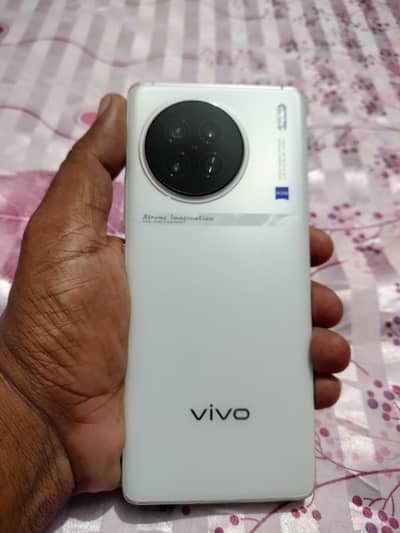 Vivo X90s