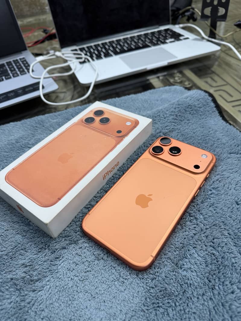 Apple iPhone 17 Pro Max 0