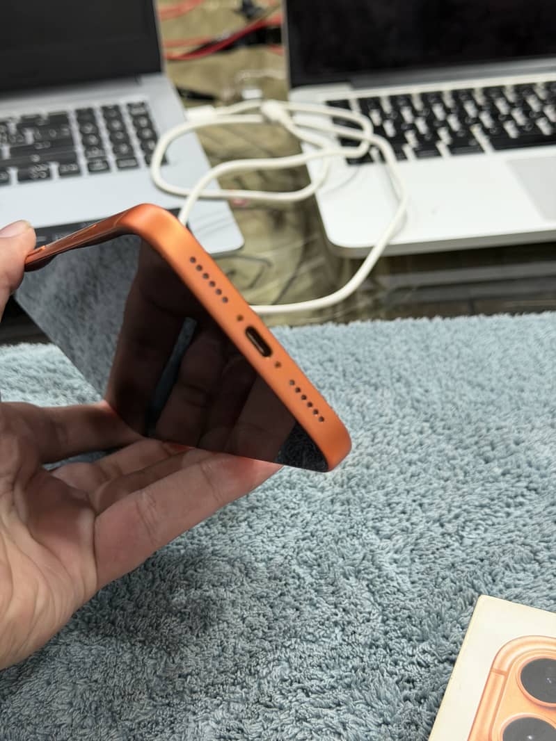 Apple iPhone 17 Pro Max 7