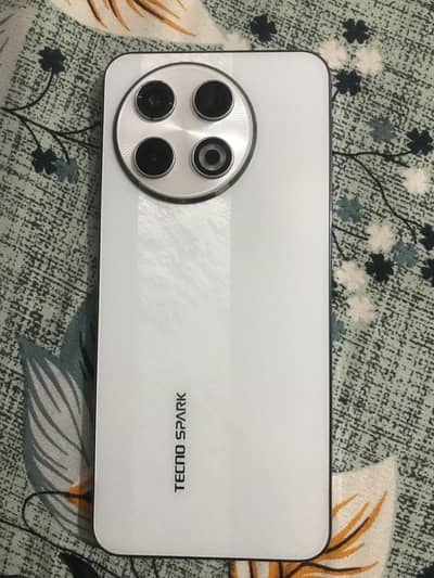 Tecno SPARK 30 Pro