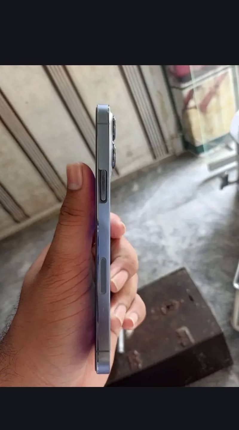 Apple iPhone 13 Pro Max 4