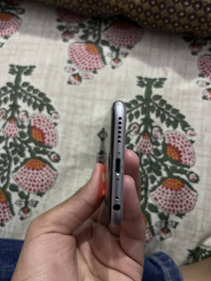 Apple iPhone 6 3