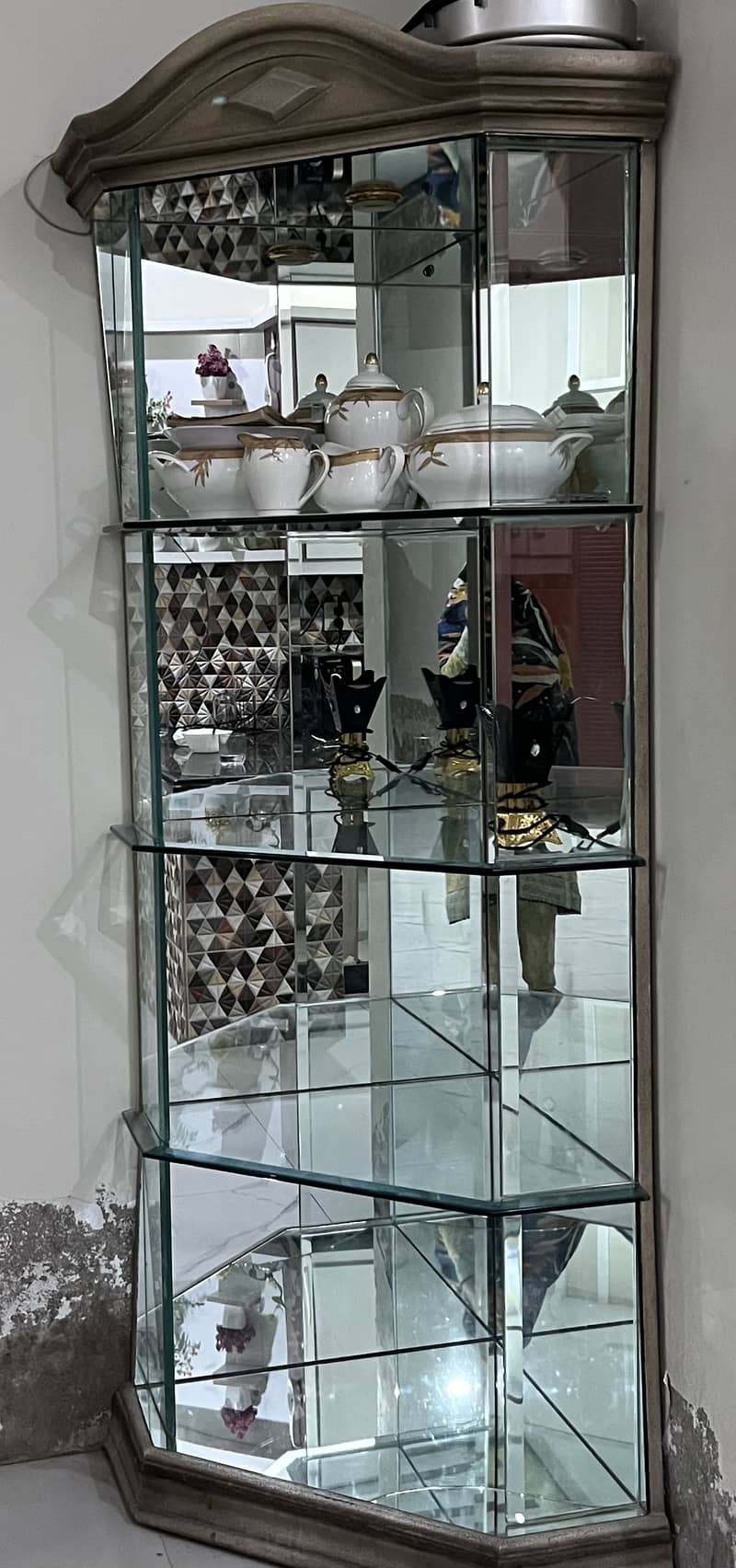 Full mirror showcase 0